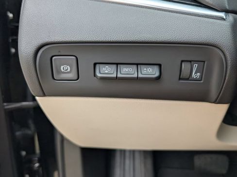 Used 2024 Buick Enclave Avenir w/ Avenir Technology Package FWD image 16