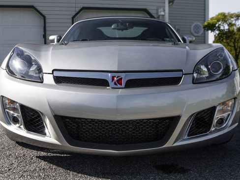 Used 2008 Saturn Sky Red Line RWD image 17