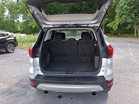 Used 2019 Ford Escape SE AWD/4WD image 40