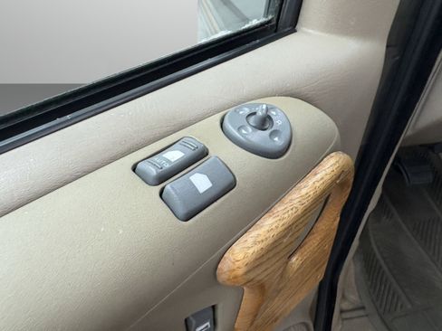 Used 1996 Chevrolet Astro image 28