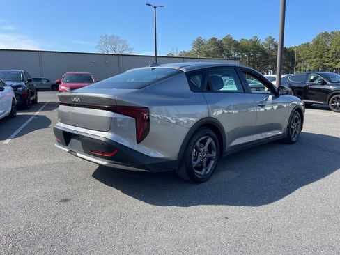 Used 2025 Kia K4 LXS image 5