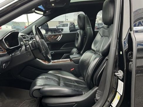 Used 2018 Lincoln Continental Reserve w/ Continental Climate Package image 25