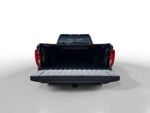 Used 2024 GMC Sierra 1500 Denali w/ Technology Package AWD/4WD image 17