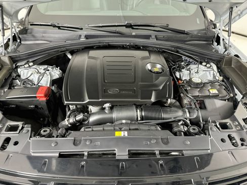 Used 2025 Land Rover Range Rover Velar Dynamic SE AWD/4WD image 32