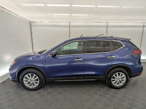 Used 2018 Nissan Rogue SV AWD/4WD image 3