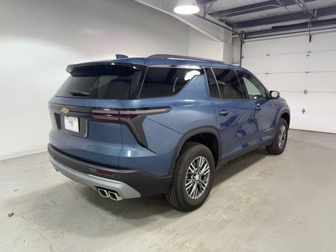 Certified 2025 Chevrolet Traverse LT image 6