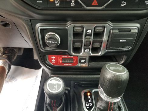 Used 2020 Jeep Wrangler Unlimited Rubicon image 15