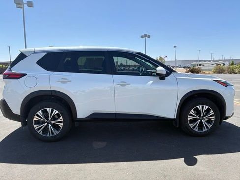 Certified 2023 Nissan Rogue SV FWD image 7