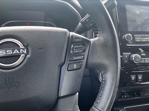 Used 2024 Nissan Titan SV w/ SV Convenience Package AWD/4WD image 11