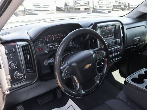 Used 2018 Chevrolet Silverado 1500 LT w/ Texas Edition image 18