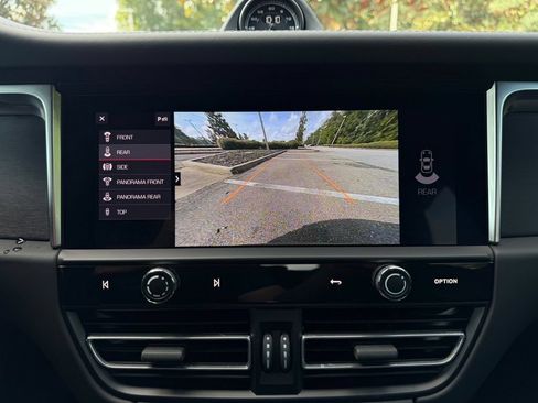 Certified 2023 Porsche Macan GTS AWD/4WD image 11