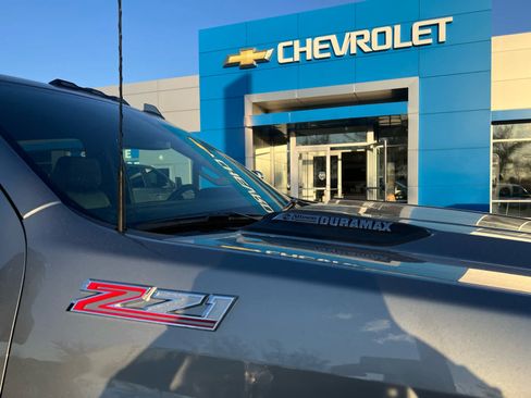 Used 2026 Chevrolet Silverado 2500 LTZ w/ LTZ Plus Package AWD/4WD image 11