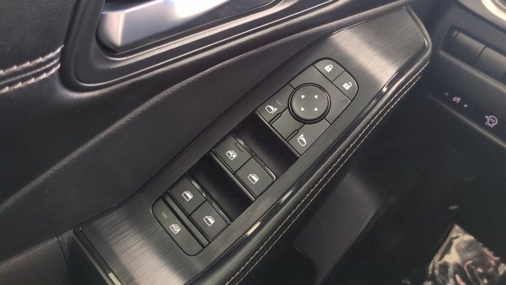 Certified 2023 Nissan Rogue SV w/ SV Premium B Package FWD image 19