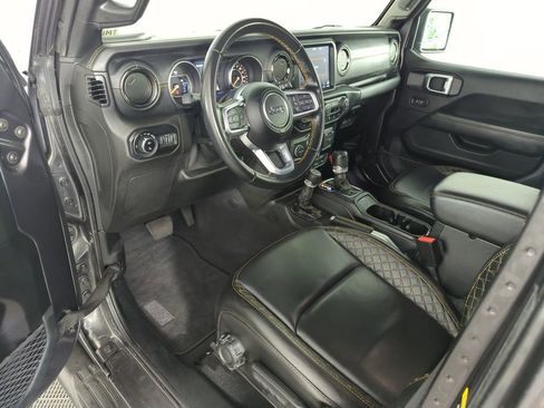 Used 2021 Jeep Gladiator Overland AWD/4WD image 11