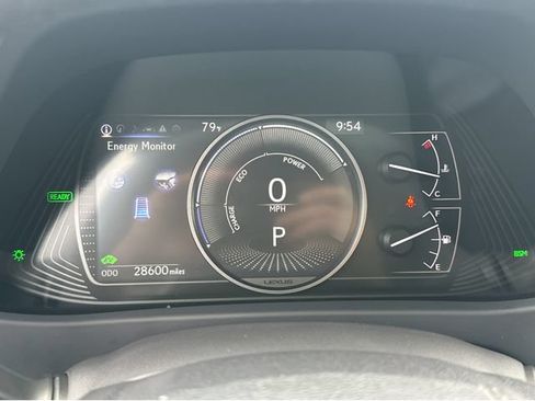 Used 2024 Lexus UX 250h FWD image 35