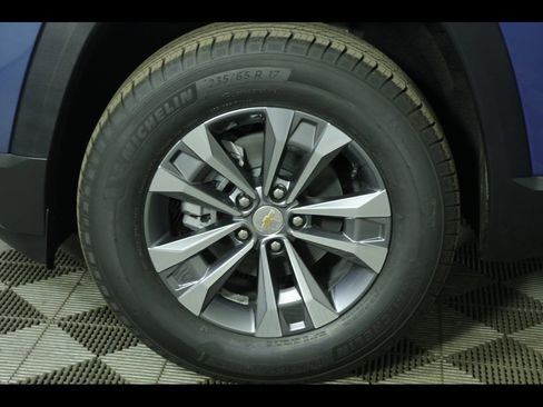 New 2026 Chevrolet Equinox LT AWD/4WD image 11