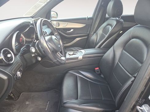 Used 2019 Mercedes-Benz GLC 350e 4MATIC image 9