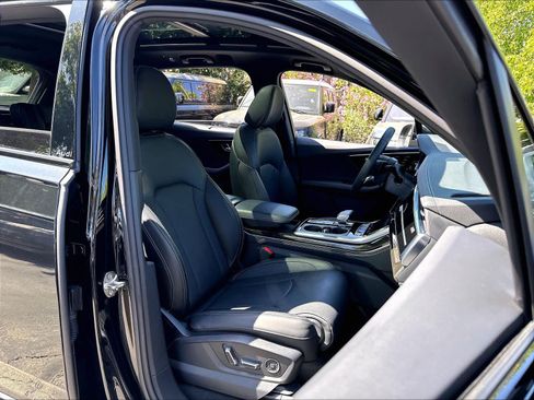 Used 2025 Audi Q7 3.0T Prestige w/ Prestige Package AWD/4WD image 7