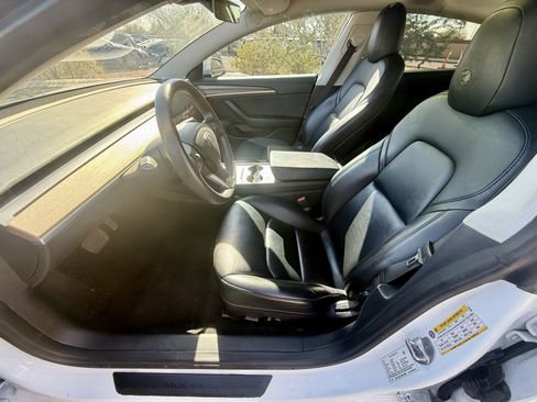 Used 2022 Tesla Model 3 Base image 11