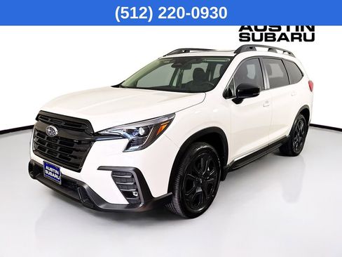 Used 2025 Subaru Ascent Onyx Edition image 4
