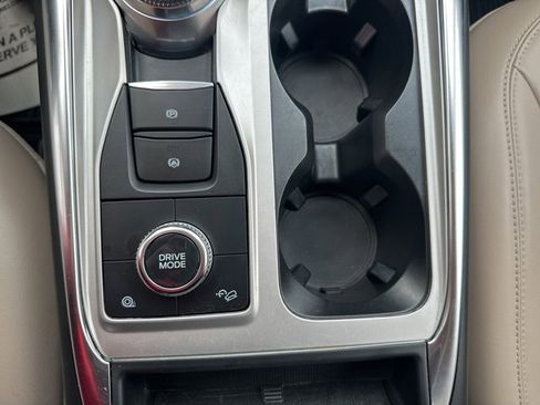 Used 2022 Ford Explorer XLT w/ Equipment Group 202A image 29