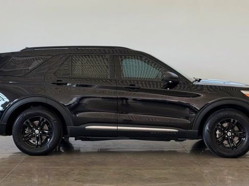 Used 2022 Ford Explorer XLT RWD image 8