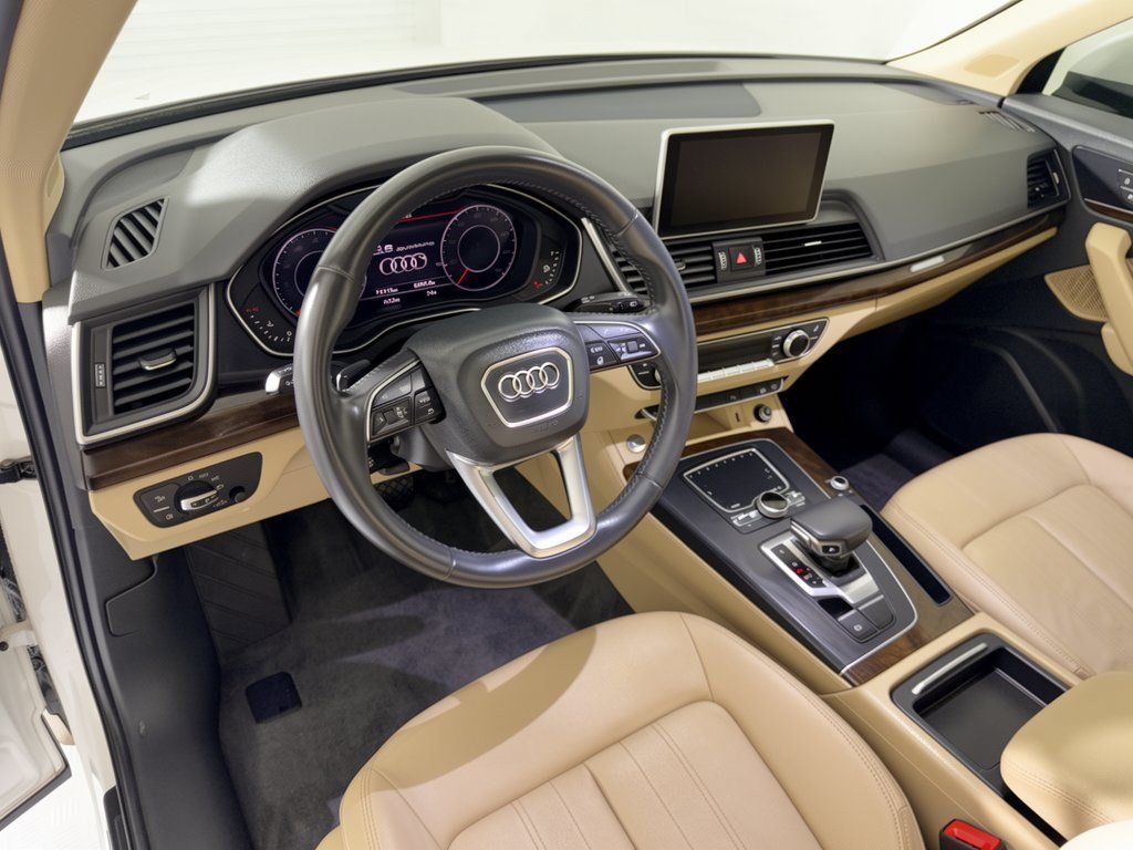 Used 2018 Audi Q5 2.0T Premium Plus w/ Premium Plus Package AWD/4WD image 4