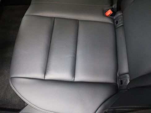 Used 2024 Nissan Rogue SL AWD/4WD image 19