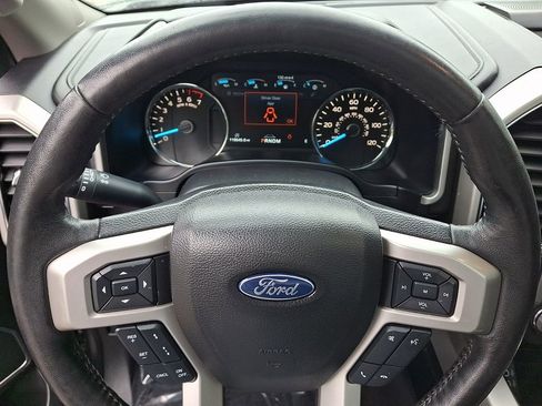 Used 2018 Ford F150 Lariat w/ Equipment Group 502A Luxury AWD/4WD image 20