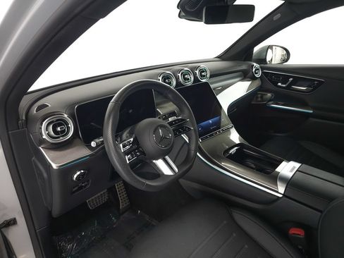 Certified 2026 Mercedes-Benz GLC 300 4MATIC image 9