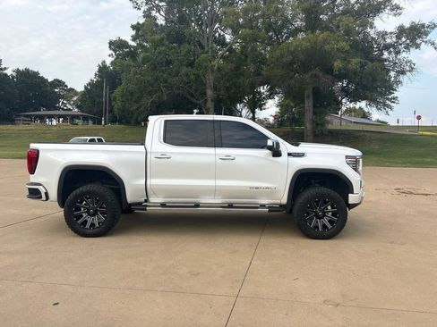 Used 2023 GMC Sierra 1500 Denali AWD/4WD image 7