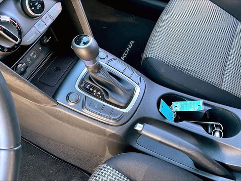 Used 2020 Hyundai Kona SEL Plus image 16