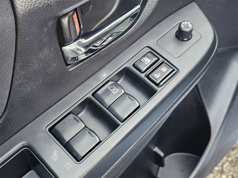 Used 2012 Subaru Impreza 2.0i Sport Premium image 22