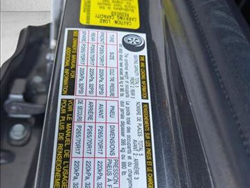 Used 2023 Toyota 4Runner SR5 Premium w/ Moonroof Package AWD/4WD image 24