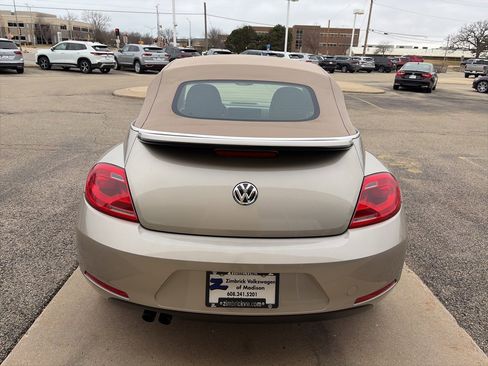 Used 2014 Volkswagen Beetle 1.8T image 9