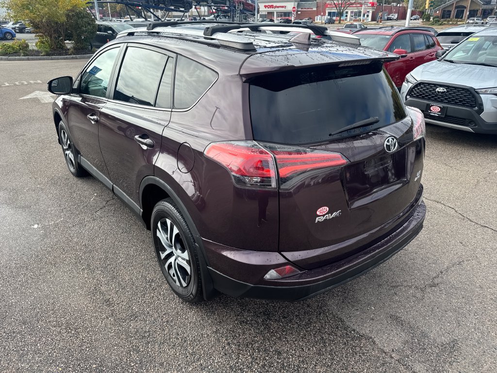 Used 2017 Toyota RAV4 LE w/ Carpet Mat Package AWD/4WD image 5