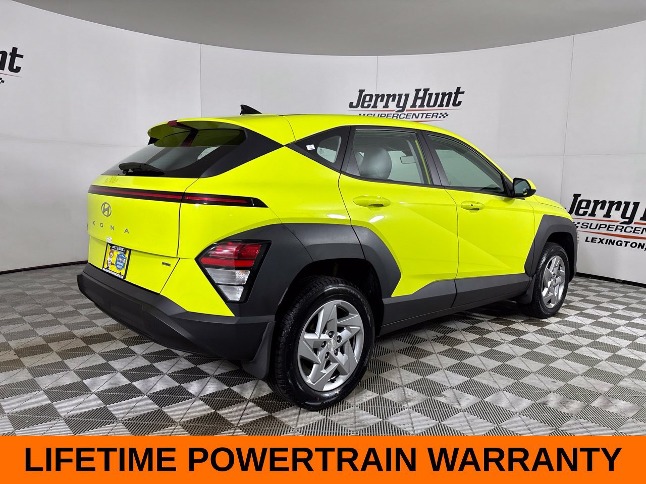 Used 2024 Hyundai Kona SE AWD/4WD image 6