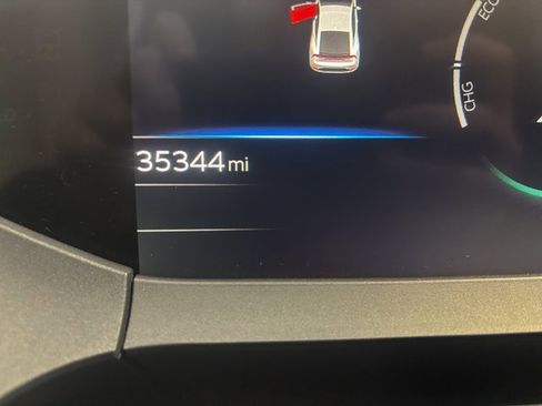 Used 2024 Toyota Prius LE image 18