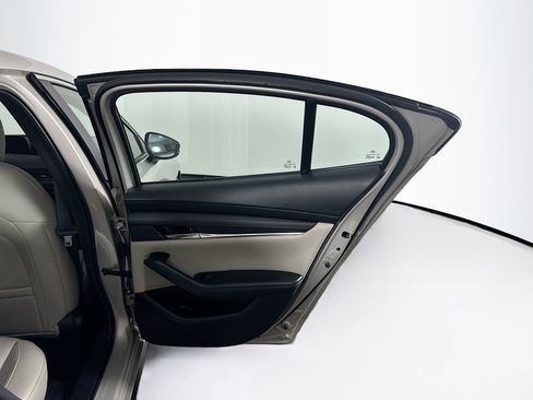 Used 2025 MAZDA MAZDA3 s image 31