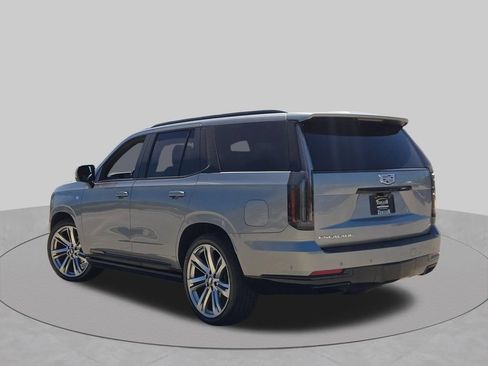 Used 2025 Cadillac Escalade Sport w/ Touring Package AWD/4WD image 17