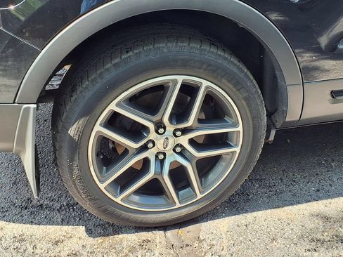 Used 2017 Ford Explorer Sport AWD/4WD image 8