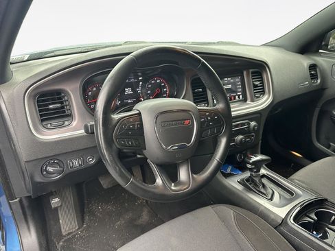 Used 2021 Dodge Charger SXT w/ Blacktop Package RWD image 11
