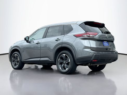 Used 2024 Nissan Rogue SV FWD image 13