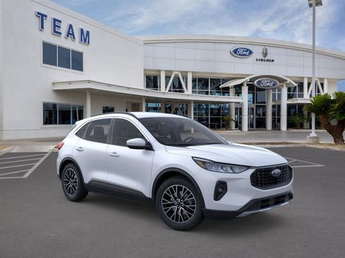 New 2025 Ford Escape SE image 7