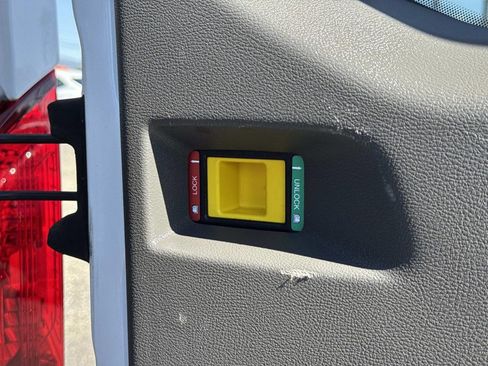 Used 2024 Ford Transit 350 XLT image 23