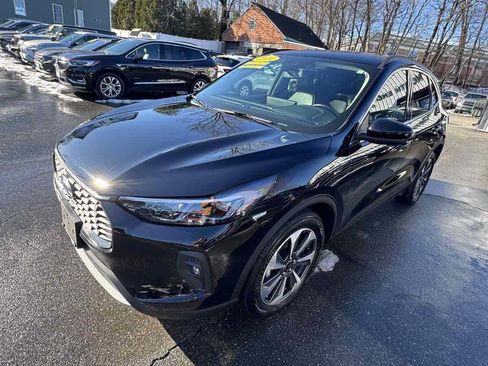 Used 2024 Ford Escape Platinum image 5