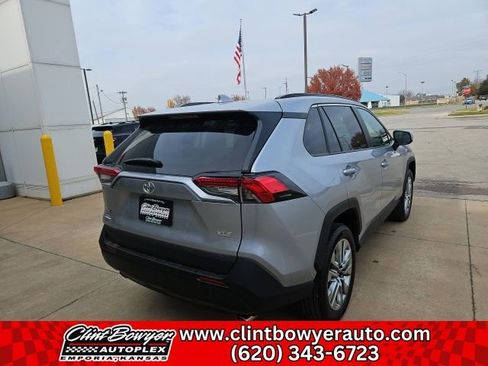 Used 2025 Toyota RAV4 XLE Premium image 8