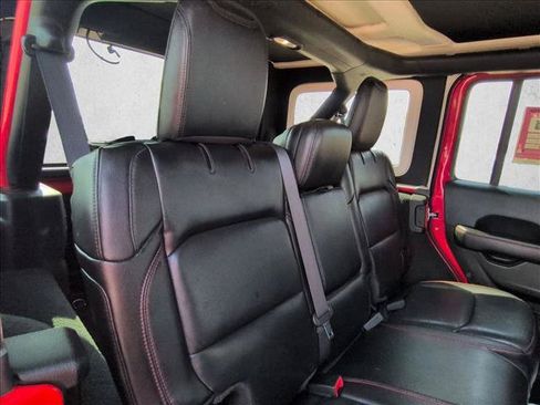 Used 2018 Jeep Wrangler Unlimited Rubicon AWD/4WD image 19