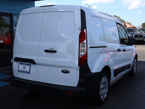 Used 2017 Ford Transit Connect XL image 4