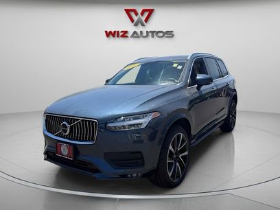 Used 2022 Volvo XC90 T6 Momentum w/ Advanced Package